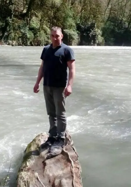 Александр из Борисова, мне 52, познакомлюсь для совместных путешествий