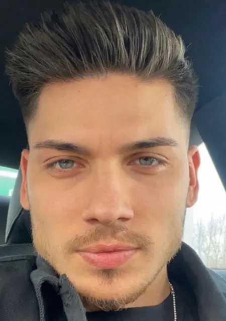 Antonny из Вендам, мне 28, познакомлюсь на одну ночь