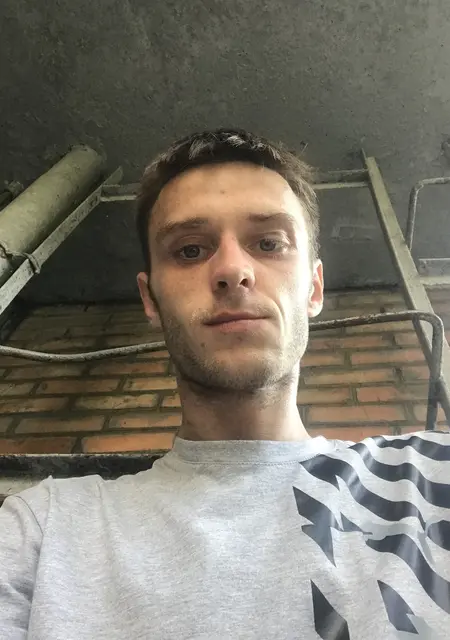 Я Сергей, 27, из Киева, ищу знакомства без обязательств