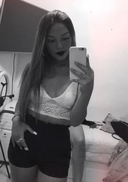 Я Candela, 22, из Кордовы, ищу знакомство для общения