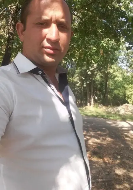 Я Ion, 34, знакомлюсь в Бухаресте