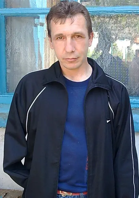 Олег из Слуцка, мне 53, познакомлюсь на одну ночь