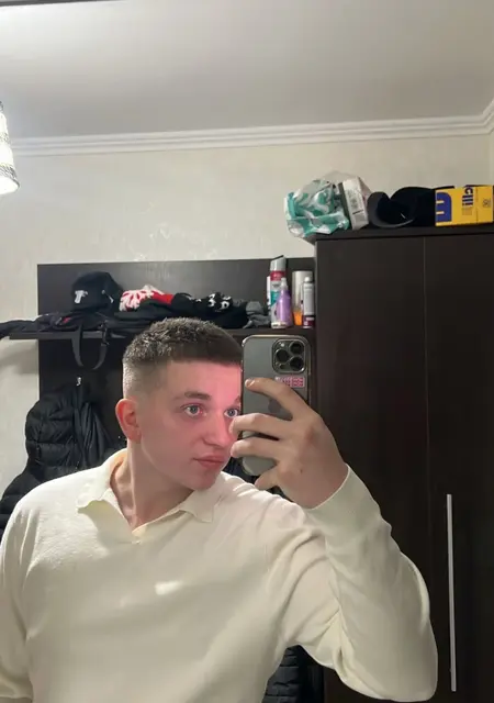 Я Даник, 20, знакомлюсь без обязательств в Гродно