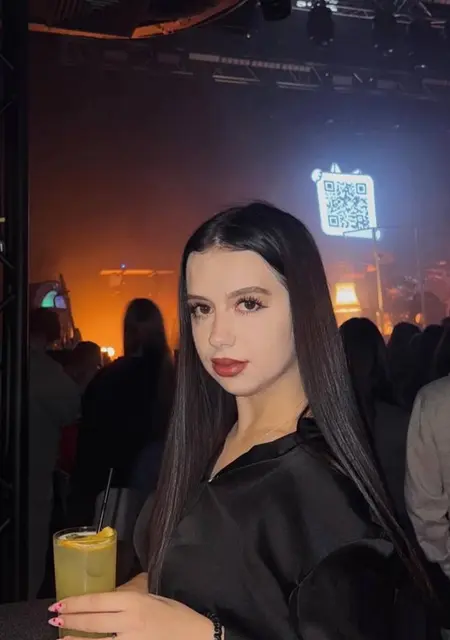 Я Polina, 26, из Житомира, ищу знакомства на одну ночь