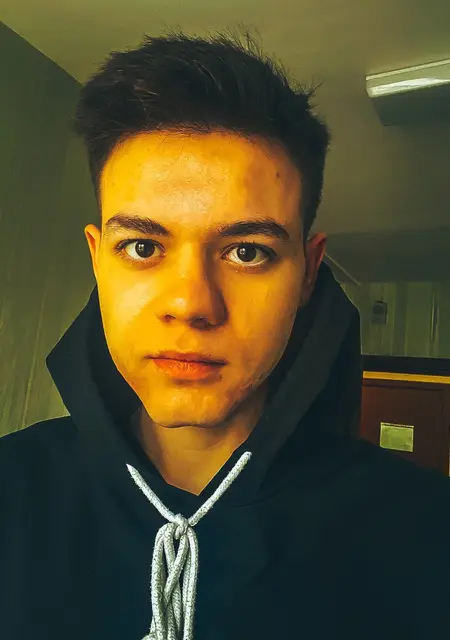 Dima из Гродно, мне 22, познакомлюсь для приятного времяпровождения