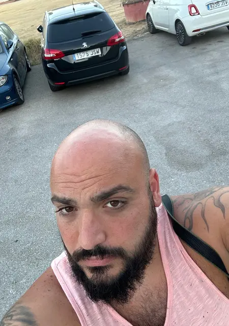 David Jose из Севильи, ищу на сайте знакомства на одну ночь