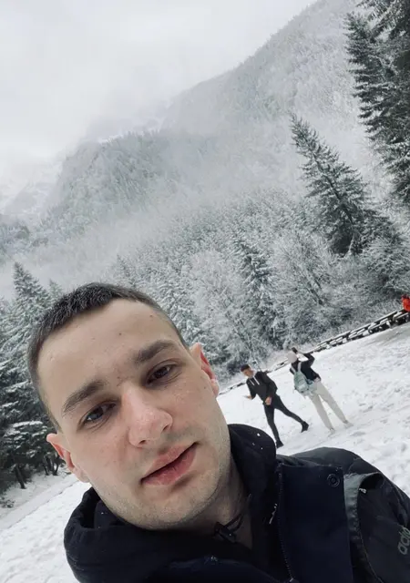 Глеб из Жодино, ищу на сайте приятное времяпровождение