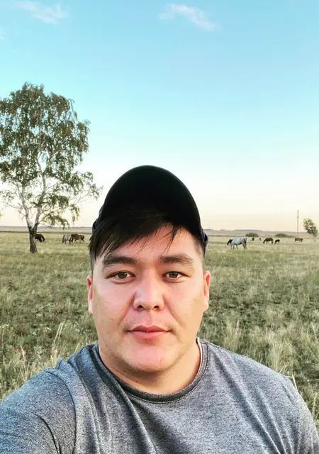 Я Ансар, 27, из Франкфурта-на-майне, ищу знакомство для приятного времяпровождения