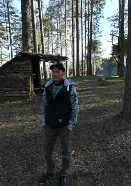 Я Дмитрий, 41, из Новополоцка, ищу знакомства без обязательств