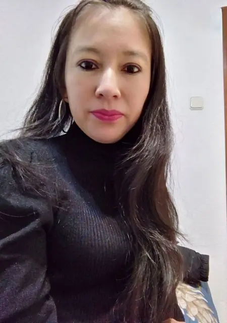 Soy Blanca, 37 años, conociéndome en Madrid