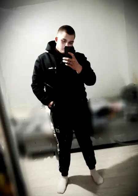 Данил из Лондона, ищу на сайте общение