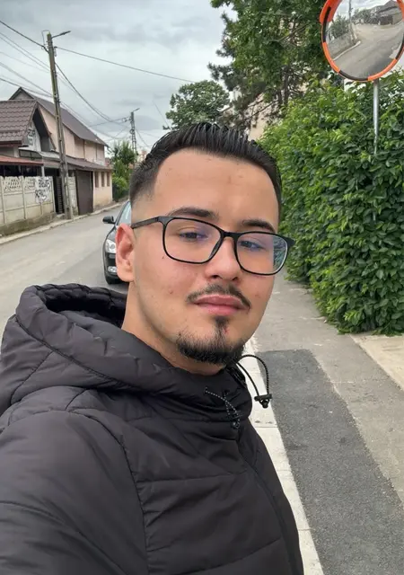 Andrei из Fetesti, ищу на сайте знакомства на одну ночь