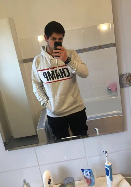 Я Mrx, 25, из Вальдбрёль, ищу знакомство для приятного времяпровождения