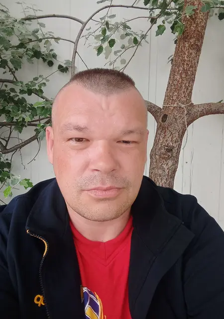 Николай з Запоріжжя, мені 45 років, познайомлюсь без зобов'язань