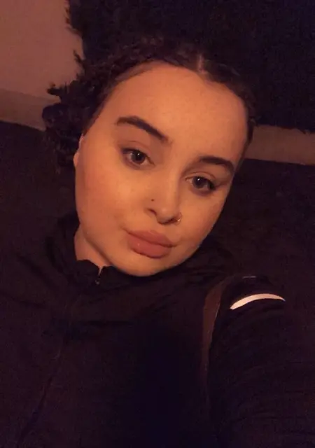 Moderated из Эври, ищу на сайте знакомства на одну ночь