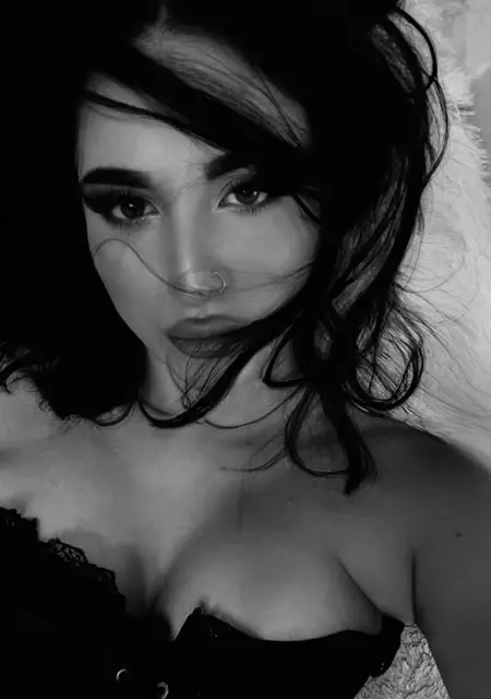 Дашуля з Одеси, шукаю на сайті спілкування