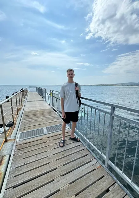 Никита из Новопскова, мне 22, познакомлюсь для приятного времяпровождения