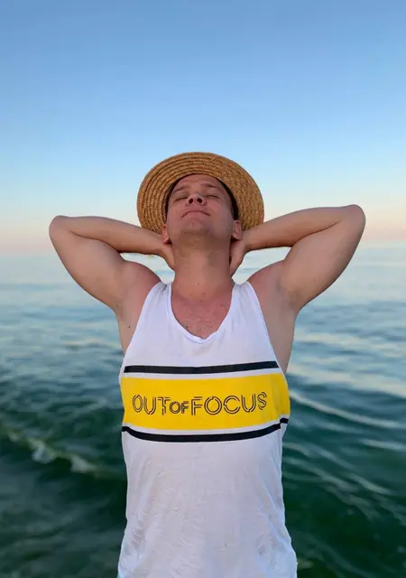 Я Дмитрий, 27, из Селидова, ищу знакомство для открытые отношения