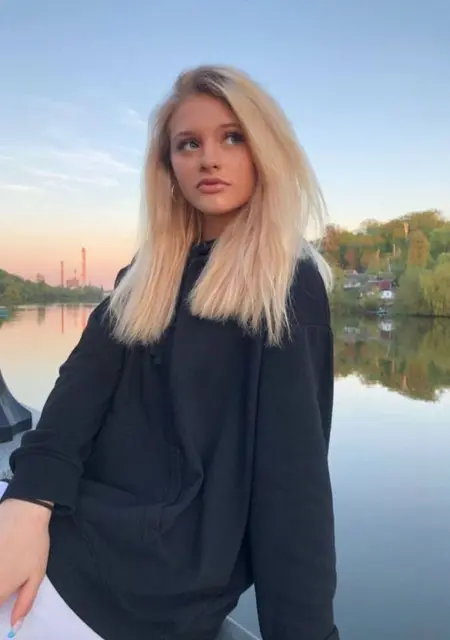 Я Анастасия, 20, знакомлюсь в Варшаве
