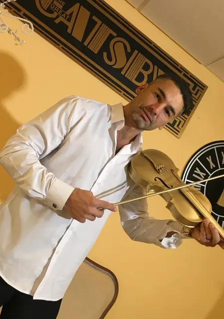 Вячеслав из Нью-дели, мне 45, познакомлюсь на одну ночь