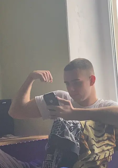 Я Никита, 25, знакомлюсь на одну ночь в Мариуполе