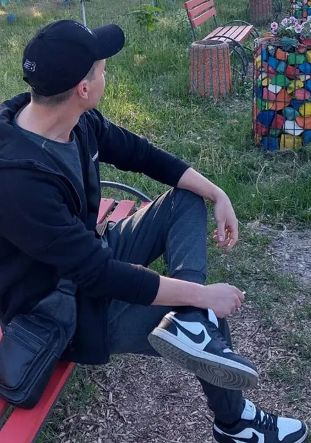 Борл из Амстердама, мне 32, познакомлюсь на одну ночь