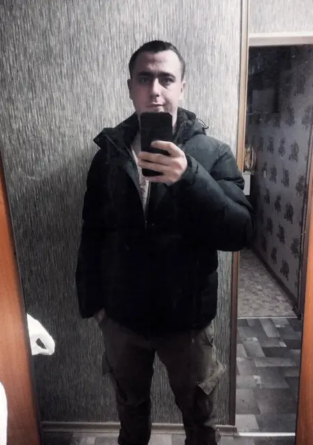 Виталик из Луганска, мне 28, познакомлюсь для открытые отношения