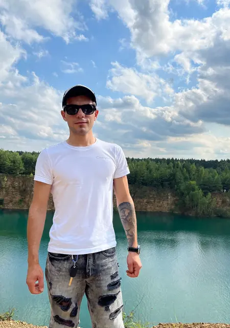 Stas из Мюнхена, ищу на сайте приятное времяпровождение