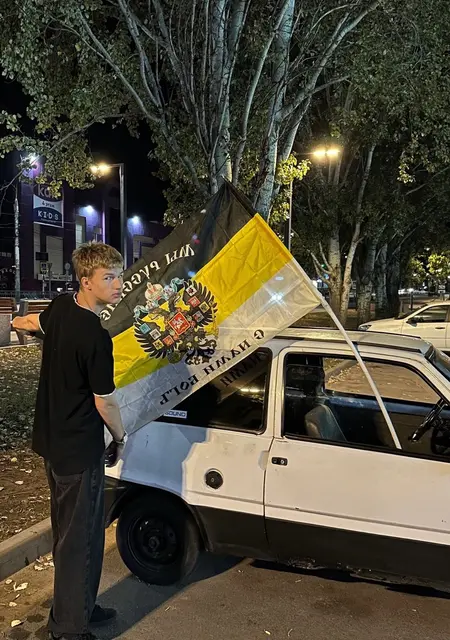 Тимофей из Стокгольма, мне 18, познакомлюсь на одну ночь