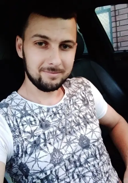 Grisa из Черновцов, ищу на сайте общение