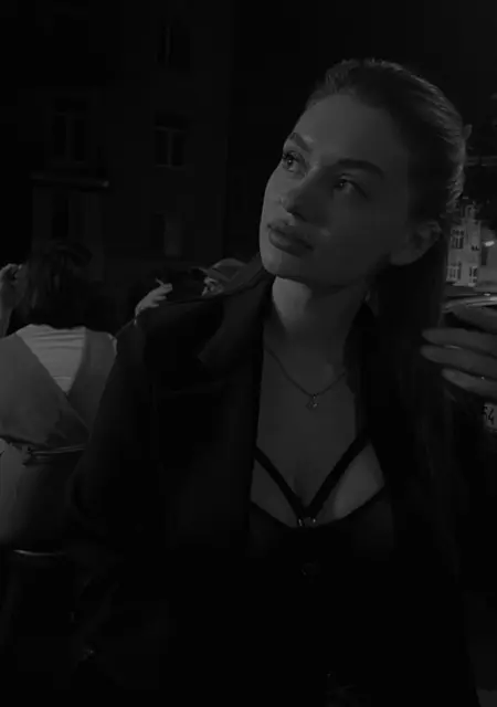 Natalia из Киева, ищу на сайте общение