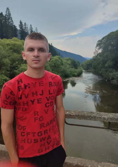 Максим из Львова, ищу на сайте знакомства на одну ночь