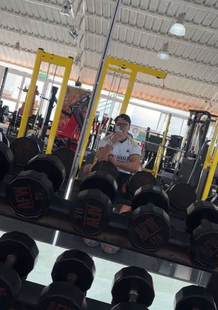 Mustafa из Малаги, мне 19, познакомлюсь на одну ночь