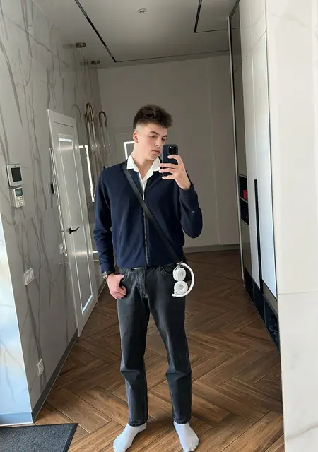 Я Володимир, 20, из Львова, ищу знакомства без обязательств