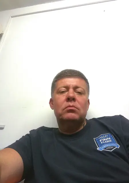 Я Макс, 50, из Астаны, ищу знакомства без обязательств