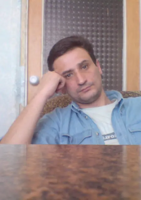 Максим из Каменского, ищу на сайте знакомства без обязательств