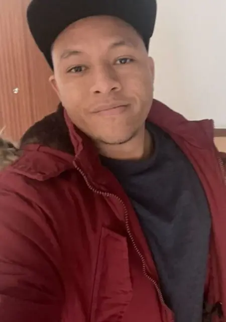 Anton из Мадрида, мне 28, познакомлюсь