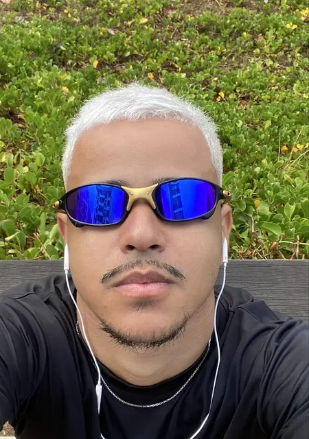 Marcos из Бела-оризонти, мне 24, познакомлюсь без обязательств