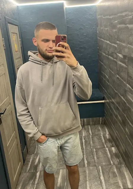 Я Владислав, 22 років, знайомлюсь для дружбы у Кропивницький