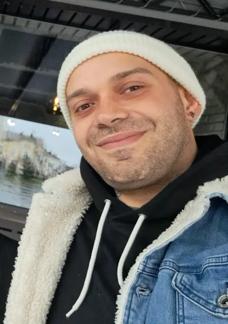 Я Дима, 32 років з Миколаєва, шукаю знайомства на одну ніч