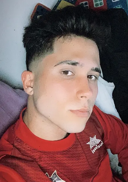 Я Jose, 25, из Валенсии, ищу знакомства на одну ночь