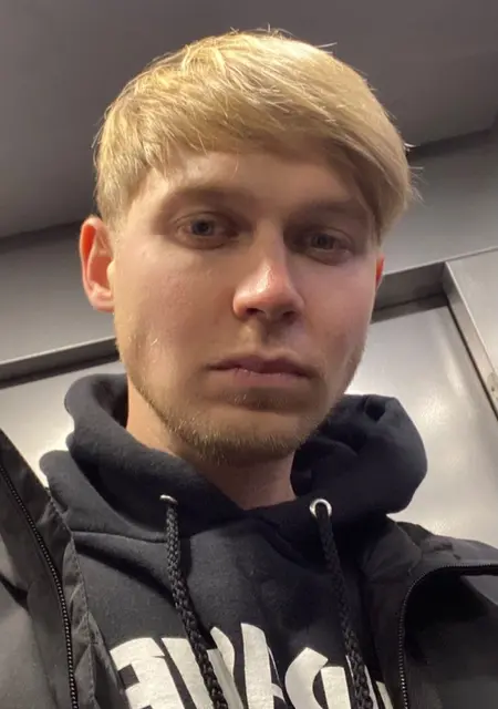 Я Ярик, 24, знакомлюсь для вирта в Ровно