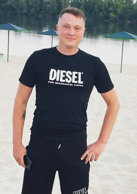 Руслан из Кременчуга, мне 33, познакомлюсь на одну ночь