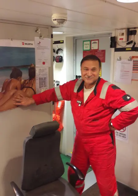 Анатолий з Одеси, шукаю на сайті постійні стосунки