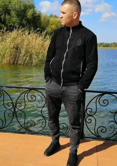 Den из Лозова, ищу на сайте открытые отношения