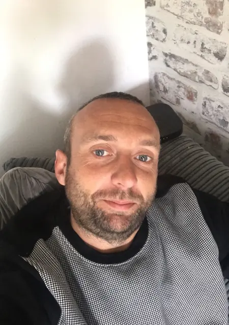 Я Danny, 36, знакомлюсь на одну ночь в Тетфорд