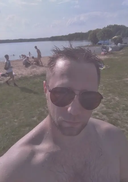 Денис из Слонима, ищу на сайте знакомства без обязательств