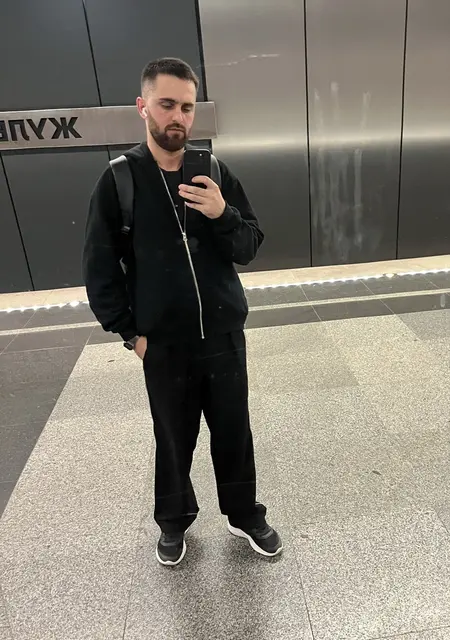 Я Amon, 28, знакомлюсь на одну ночь в Салониках