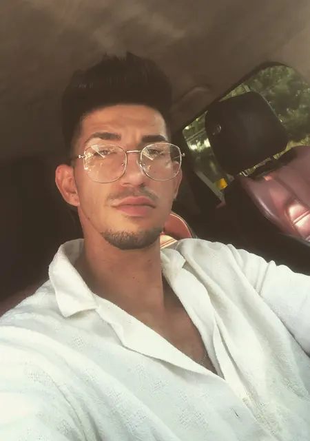 Orkan из Вены, мне 32, познакомлюсь для общения