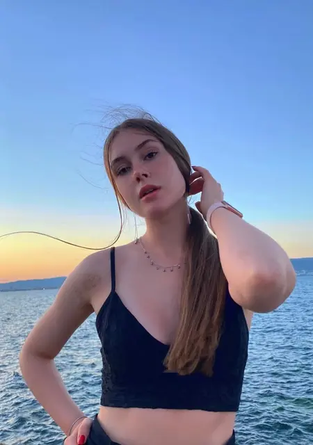 Nastya из Варшавы, ищу на сайте приятное времяпровождение